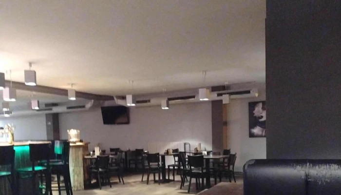 Restaurace A Bar Modra Hvezda Legionařů 50 - Legionářů 50