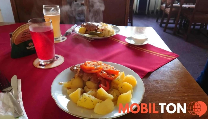 Restaurace A Jidelna U Axamitu Jidlo A Piti - 28. Října 202