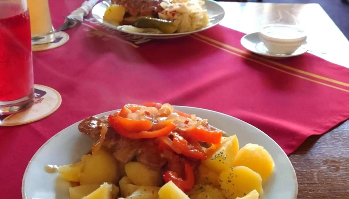 Restaurace A Jidelna U Axamitu Restaurace - 28. Října 202