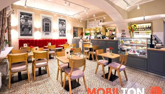 Restaurace A Kavarna Cafe Della Porta Vse - Nám. 5. Května 3