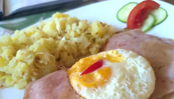 Restaurace A Kavarna U Kuse Blizko Mě - Havlíčkovo Nám. 101