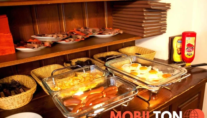 Restaurace A Penzion Bily Beranek Od Vlastnika - Čsl. Armády 27