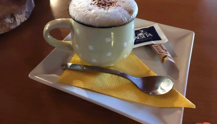 Restaurace A Penzion Na Pinduli -  Cappuccino - Březovská 86