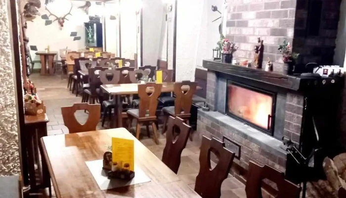 Restaurace A Penzion Pod Draci Skalou Vse - Karlštejn