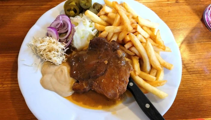 Restaurace A Penzion U Hajku Hranolky - Masarykovo Nám. 10