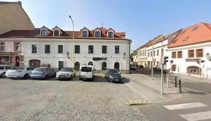 Restaurace A Selfie Cafe Zarovka Street View A 360deg - Náměstí J. A. Alise 235