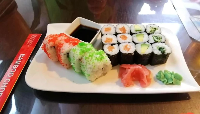 Restaurace A Sushi Bar An Phu Jidlo A Piti - Nám. Míru 209