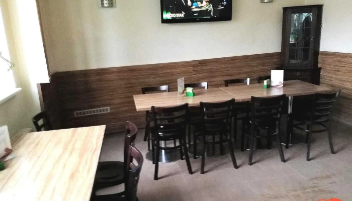 Restaurace A Ubytovani Na Radosti Miroslav Divis Vzhled A Atmosfera - Letecká 410