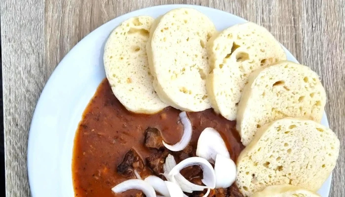 Restaurace A Veteran Muzeum Blizko Mě - Podlesí
