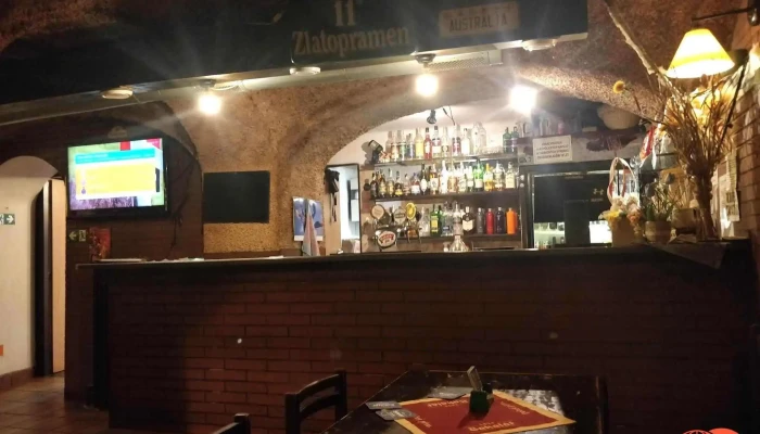 Restaurace Absolutni Nepohoda Vzhled A Atmosfera - Středočeský Kraj