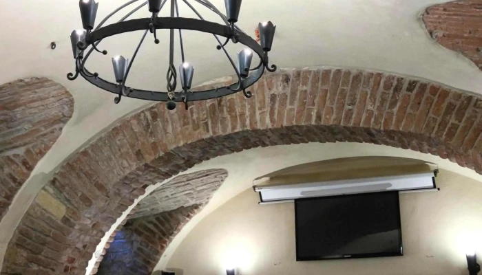 Restaurace Arbeska -  Hledam - Praha 5-smíchov