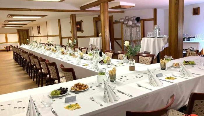 Restaurace Baltaci Napajedla -    Otevrena Jako No 212 Vice Na Wwwno212cz Vse - Masarykovo Nám. 212