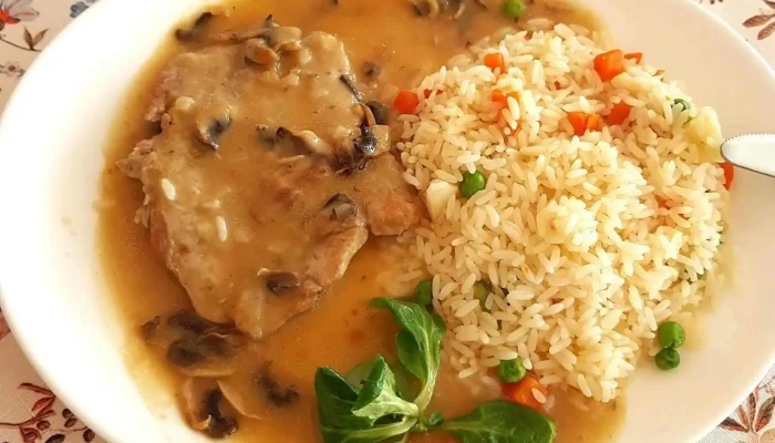 Restaurace Becva Jidlo A Piti - Školní 1824