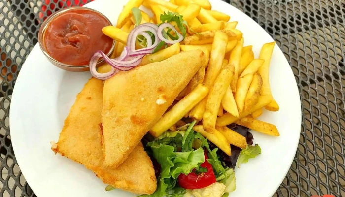 Restaurace Bernard Neveklov -  Fish And Chips - Nám. Jana Heřmana 102