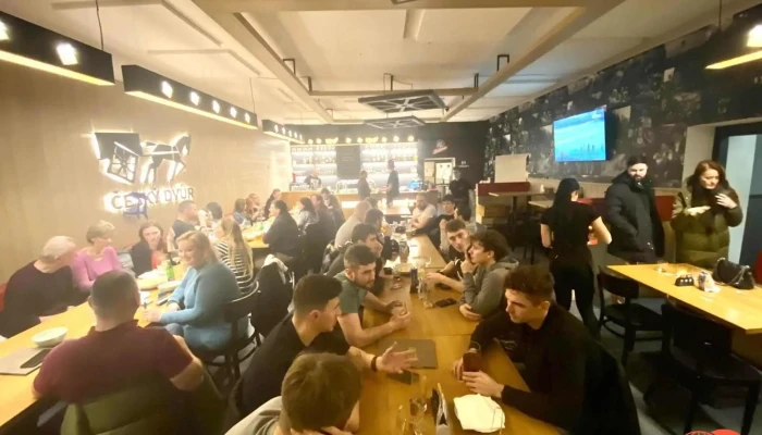 Restaurace Beroun Cesky Dvur Beroun Obedy Vecere Beroun Od Vlastnika - Centrum