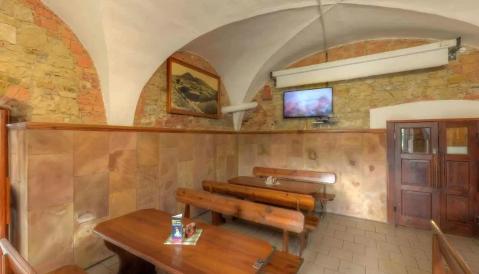 Restaurace Beseda Lovosice -  Street View A 360deg - Dlouhá 83/4