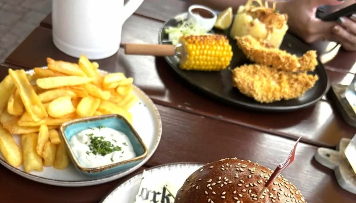 Restaurace Bolleta -  Restaurace - Karlštejnská 255