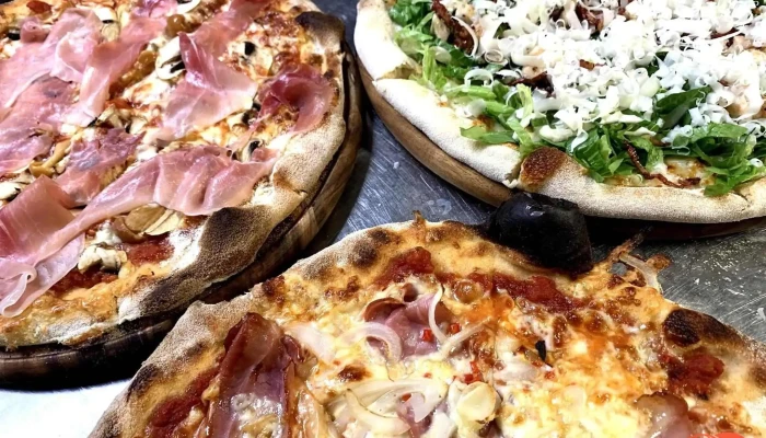 Restaurace Cerny Orel   Orlovsky Pivovar Pizza - Vilová 18
