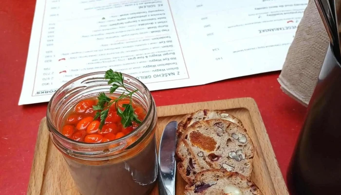 Restaurace Cerveny Jelen Hledam - Nové Město