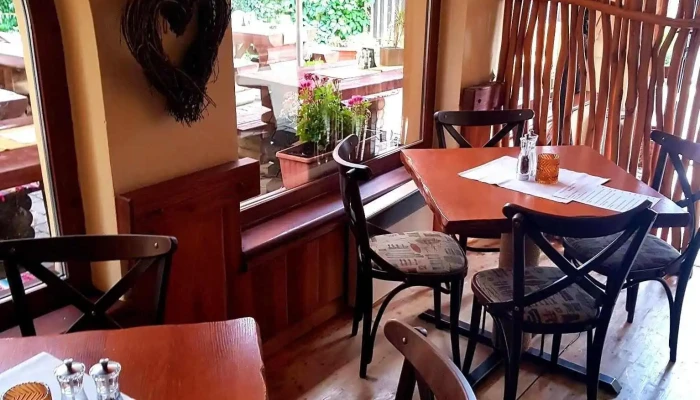 Restaurace Continent -  Vzhled A Atmosfera - Potoky 104