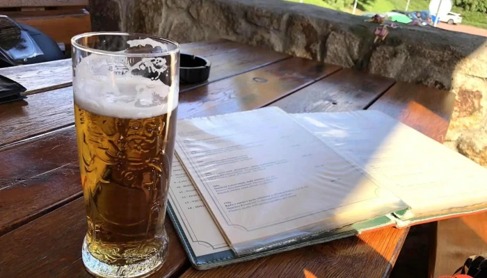 Restaurace Ctyrlistek Menu - Krušnohorská 567