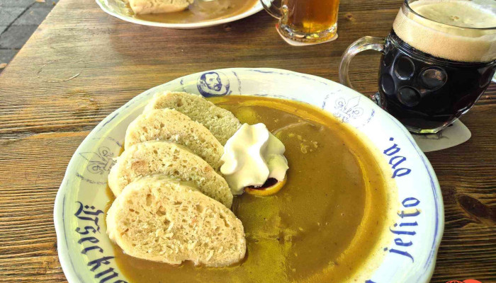 Restaurace Dacicky Svickova Na Smetane - Rakova 8