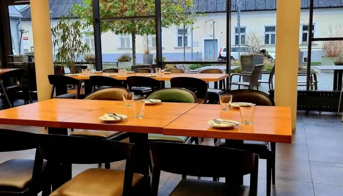 Restaurace Hotel Panska Zahrada Vzhled A Atmosfera - Anežky České 432
