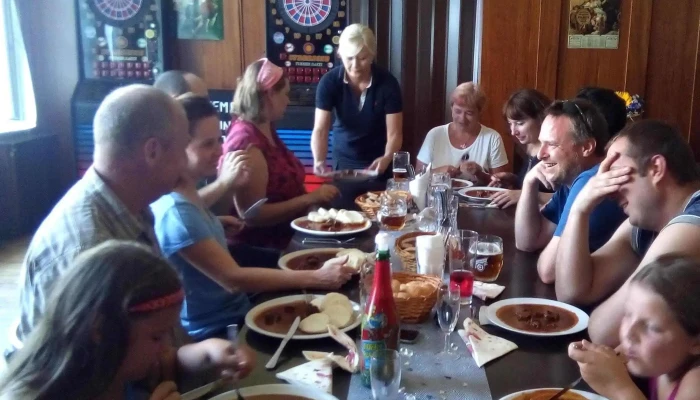 Restaurace Hotylek Praha Fotky - Pražská 754