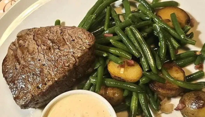 Restaurace Jurecek Steak Z Nizkeho Rostence - Radošovice