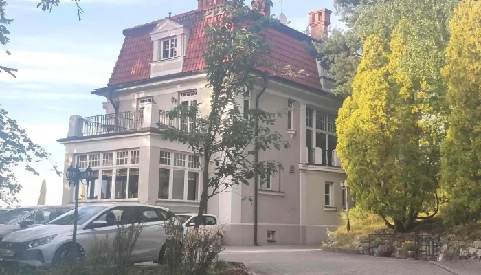 Restaurace Kaskada Restaurace - Pod Kostelíčkem 121