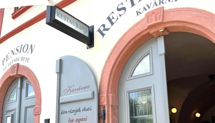 Restaurace Kavarna Jenom Tak Hledam - Mírové Nám. 115