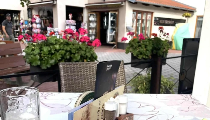 Restaurace Koliba Eliska Restaurace - Karlštejn
