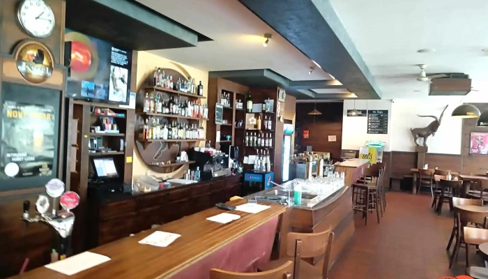 Restaurace Kozlovna Smetanovo Namesti Vzhled A Atmosfera - Smetanovo Nám. 1975