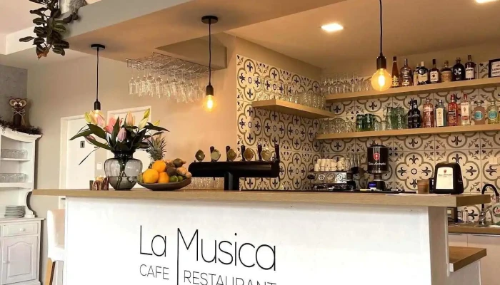 Restaurace La Musica -  Vse - Obecní Dvůr