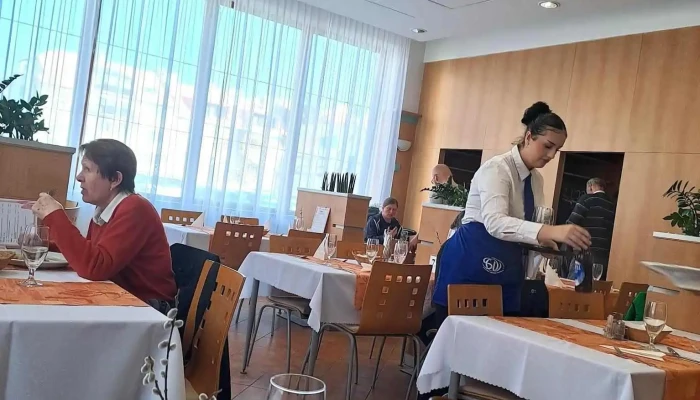 Restaurace Labenka -  Vzhled A Atmosfera - Poděbrady Ii