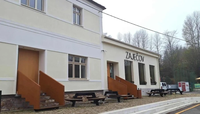 Restaurace Lidovy Dum Restaurace - Zaječov