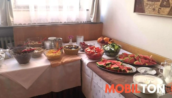 Restaurace M -  Jidlo A Piti - Palackého Nám. 316