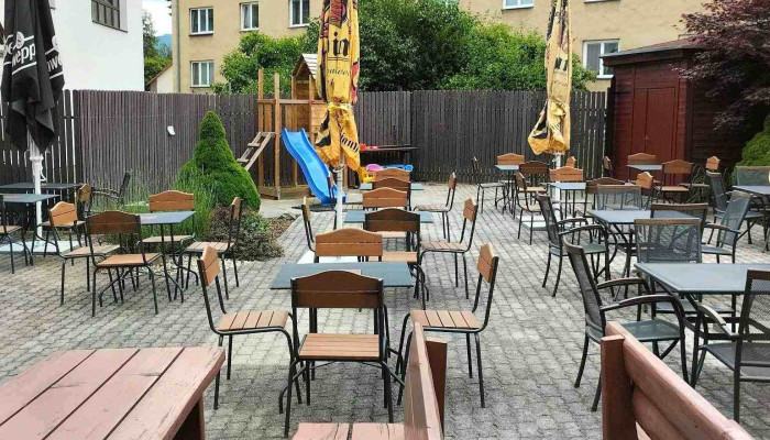 Restaurace Majeruv Dvur Vzhled A Atmosfera - Nerudova 141