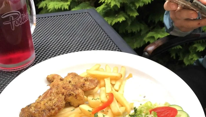 Restaurace Majeruv Dvur Webova Stranka - Nerudova 141
