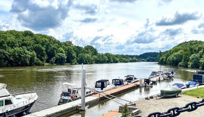 Restaurace Marina Vltava -  Videa - Dvořákova Stezka 27