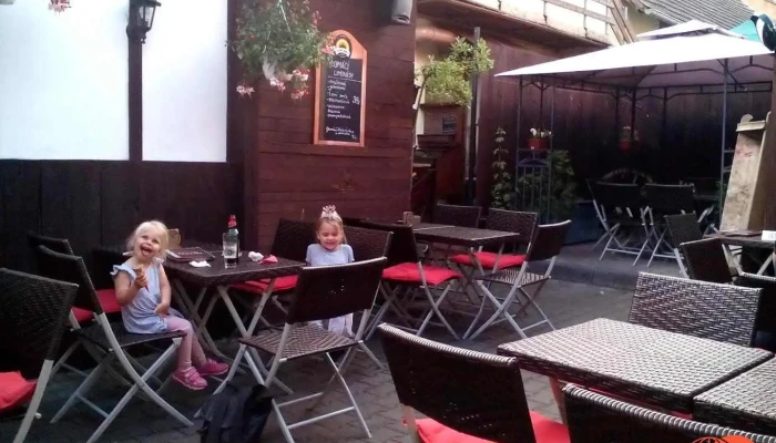 Restaurace Maštal Doksy - U Kapličky 412