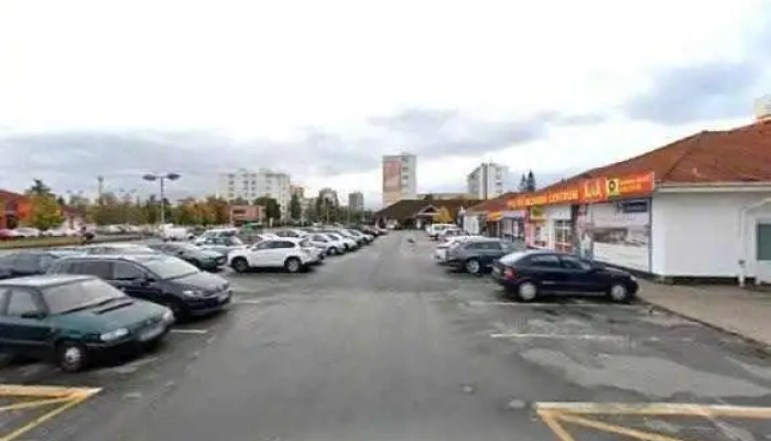 Restaurace Modra Pasaz Street View A 360deg - Mostní 747