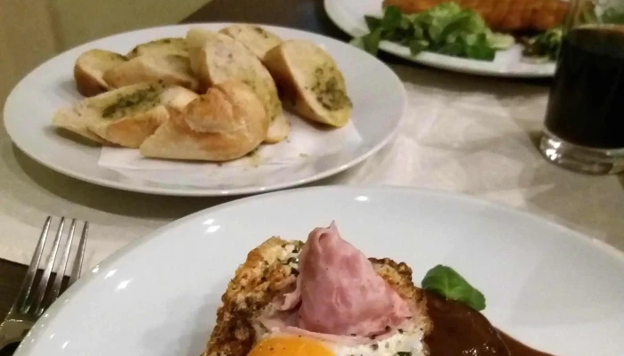 Restaurace Mona Liza Fotky - Kolín Iii