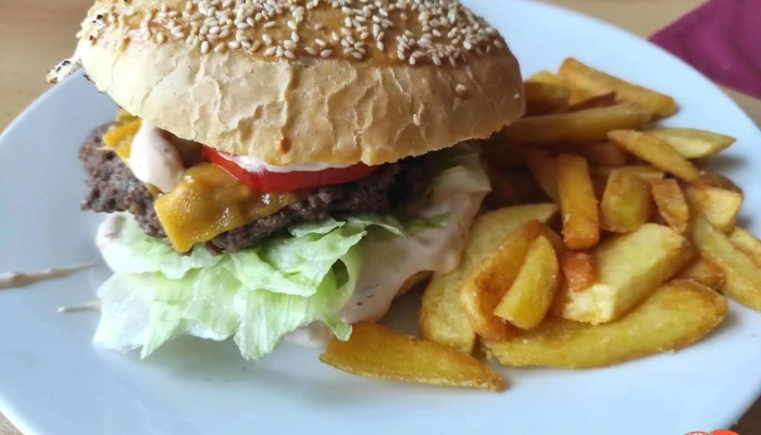 Restaurace Na Hradbach Jidlo A Piti - Plzeňská 134
