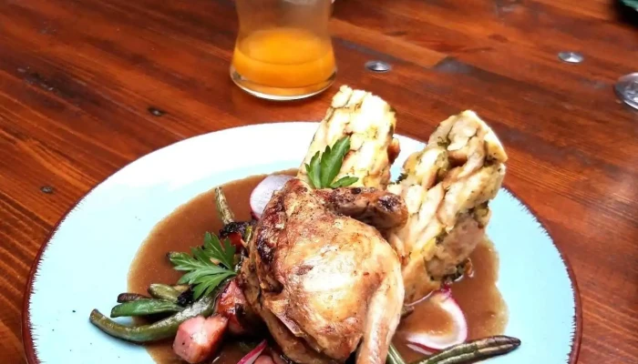 Restaurace Na Hradbach Konfitovana Kacica - 9, Nám. Míru 10