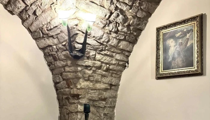 Restaurace Na Hradbach Telefon - 9, Nám. Míru 10