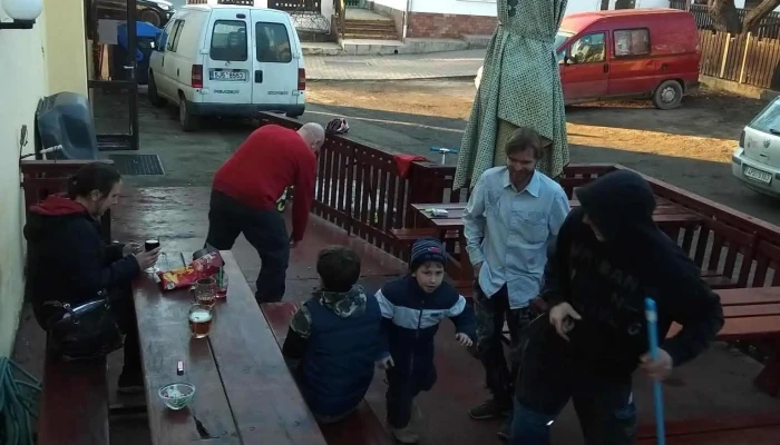 Restaurace Na Kopecku Vzhled A Atmosfera - Dolní Jirčany
