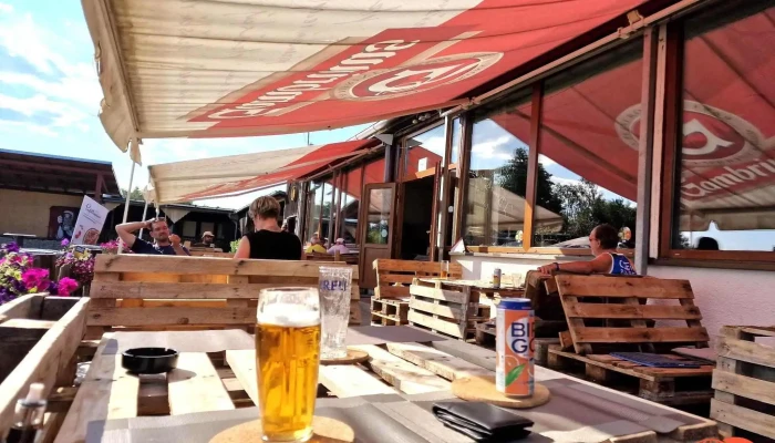 Restaurace Na Koupališti - 25 Nová Role