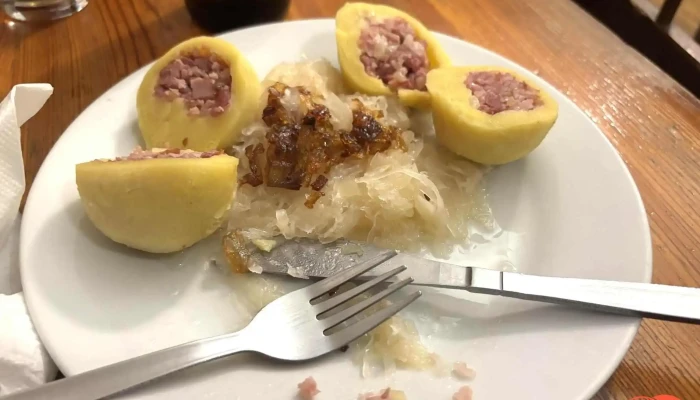 Restaurace Na Krizovatce Jidlo A Piti - Nové Město