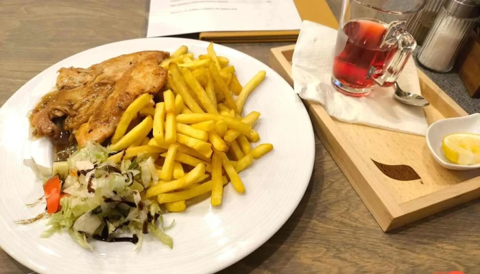 Restaurace Na Kuchynce Jidlo A Piti - Nám. Jana Žižky Z Trocnova 151/35